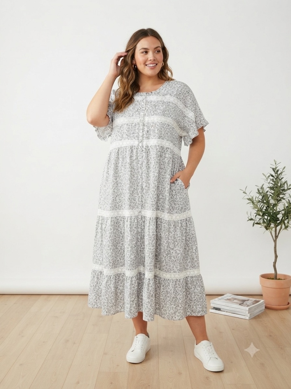Torrid Light Gray Floral Tiered Maxi Boho Dress, Size 5
